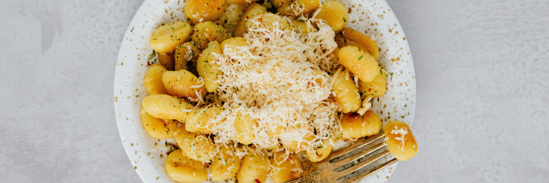 What Goes Well with Mozzarella Cheese