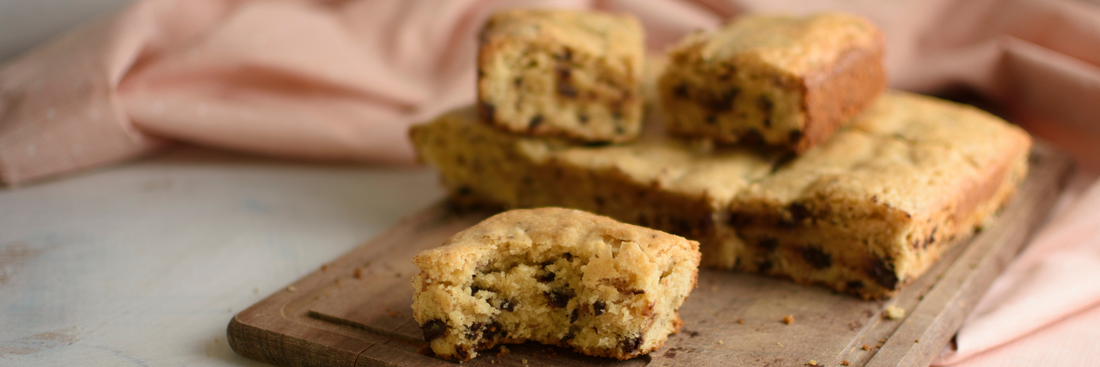 Blondies Recipe: Easy, Chewy, Homemade Dessert Bars Everyone Loves