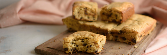 Blondies Recipe: Easy, Chewy, Homemade Dessert Bars Everyone Loves