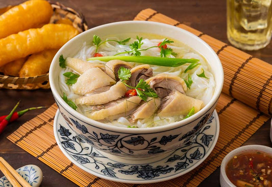 Calories in Pho Ga: Portion Sizes, Nutrition, and Diet Planning