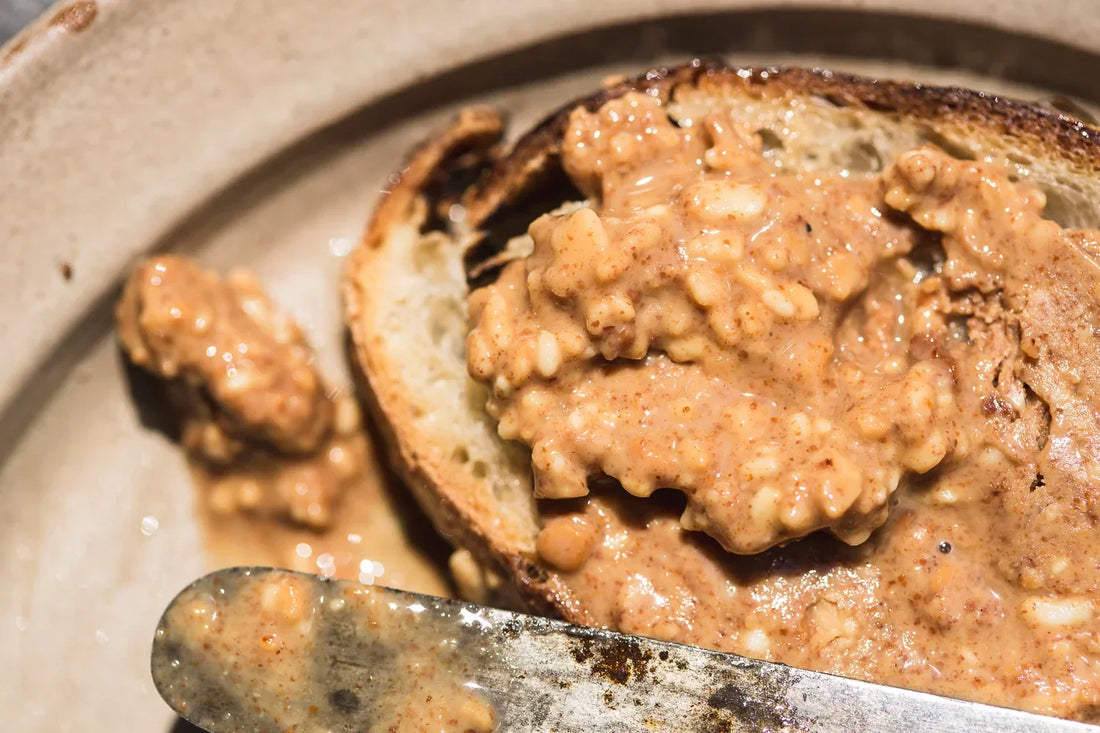 What is Crunchy Peanut Butter: The Ultimate Guide to Taste, Nutrition, and Uses
