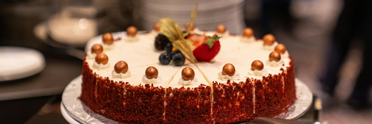How Long Does Red Velvet Cake Last? Storage Tips, Shelf Life & Safety Guide