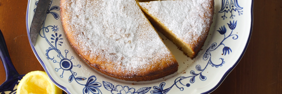 How Long Does Lemon Ricotta Cake Last? Storage, Fridge, Freezer, and Best Practices