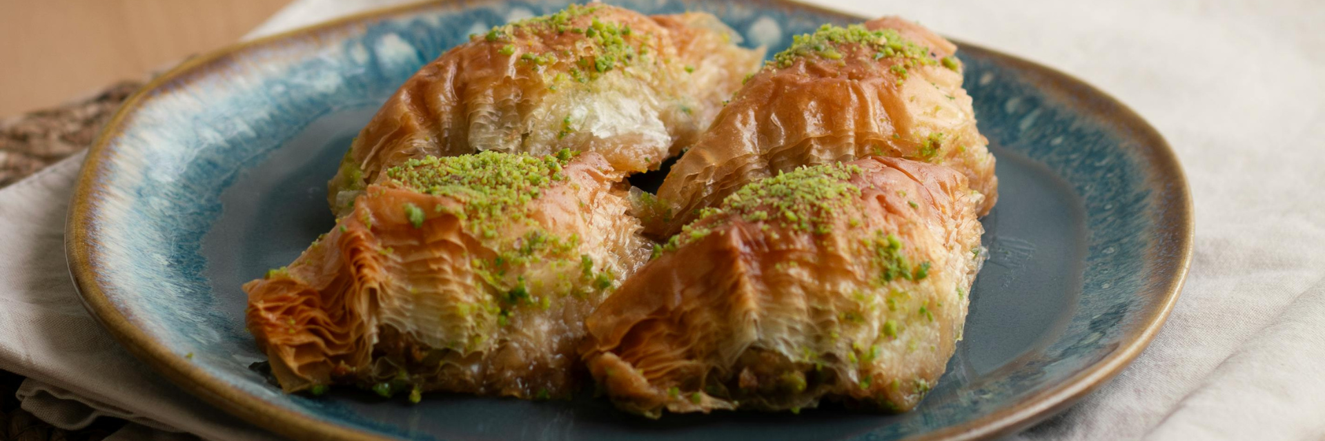 Spring Pies: Fresh, Seasonal Desserts for a Bright Table – KimEcopak