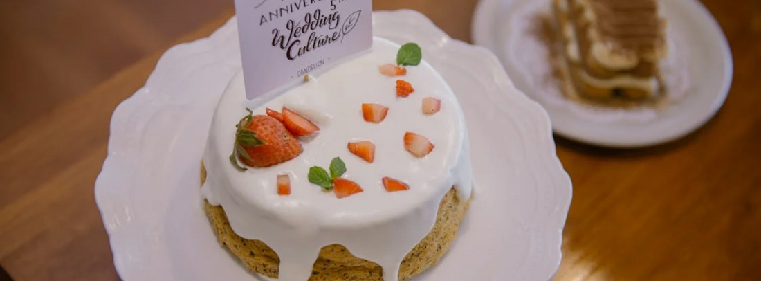 Cake Topper Size: A Baker's Guide