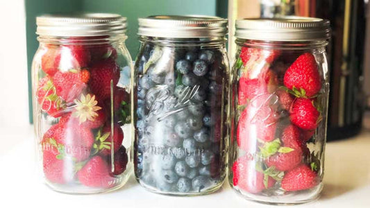 Keeping Strawberries In a Glass Jar: Step By Step to Store Strawberries Last Longer
